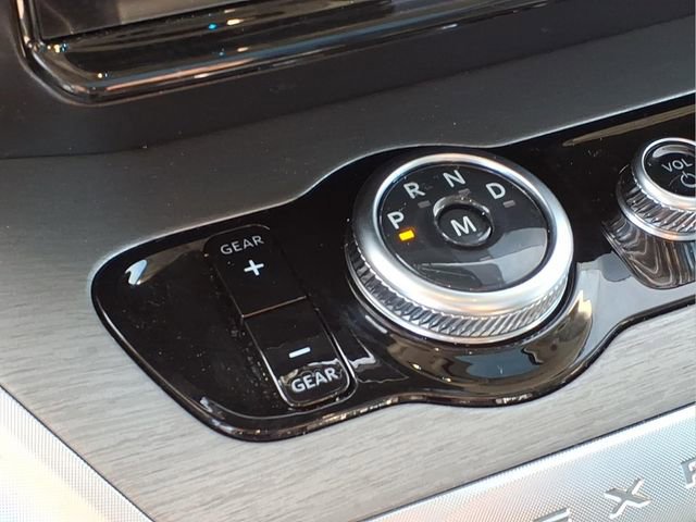 Used 2025 Ford Expedition Max Platinum image 12