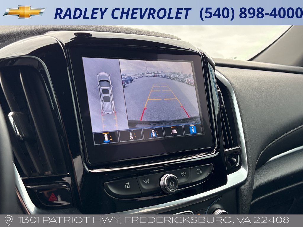 Certified 2023 Chevrolet Traverse LT w/ Rear Camera Mirror Package FWD image 9