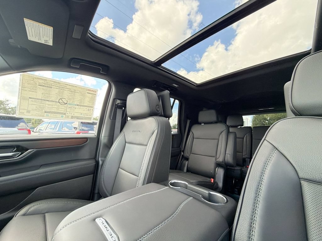 New 2026 GMC Yukon Denali w/ Advanced Technology Package AWD/4WD image 23