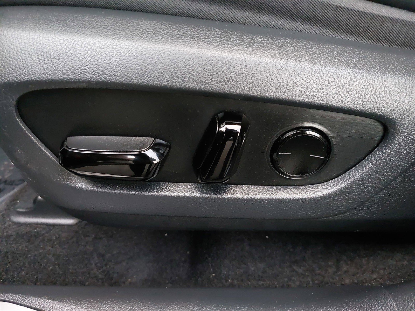 Used 2024 Lexus NX 450h+ F Sport image 34