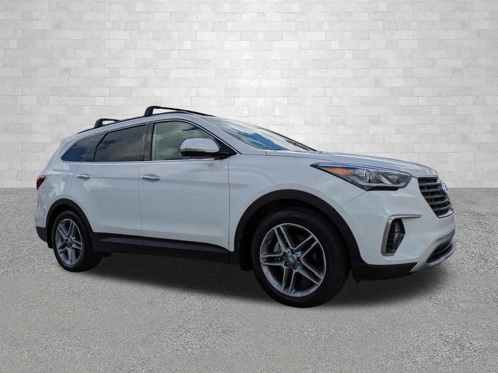 Used 2017 Hyundai Santa Fe FWD