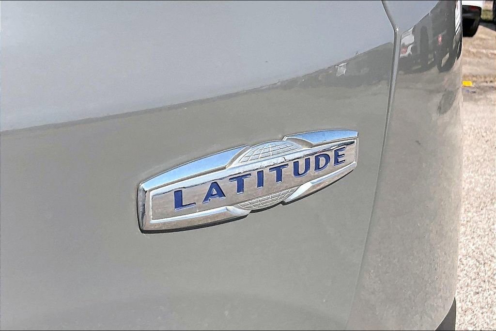 Used 2021 Jeep Renegade Latitude image 21