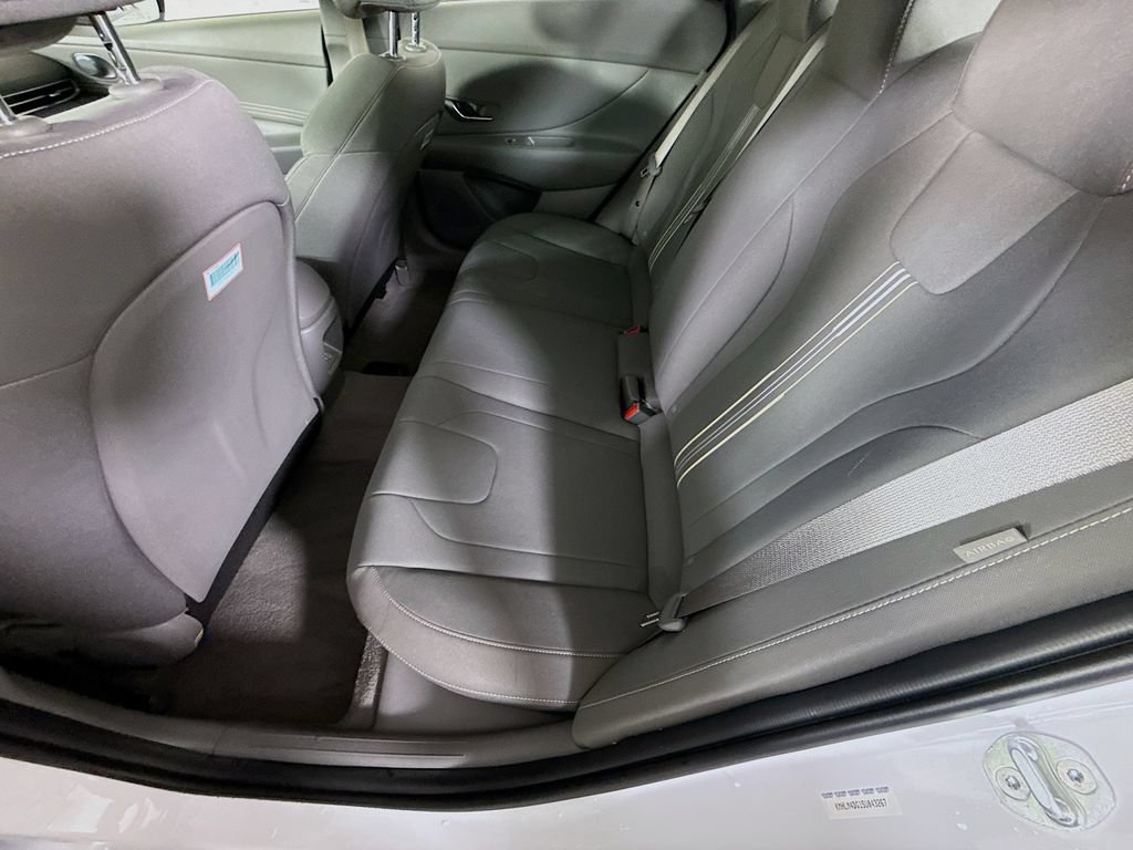 Certified 2025 Hyundai Elantra Sport FWD image 26