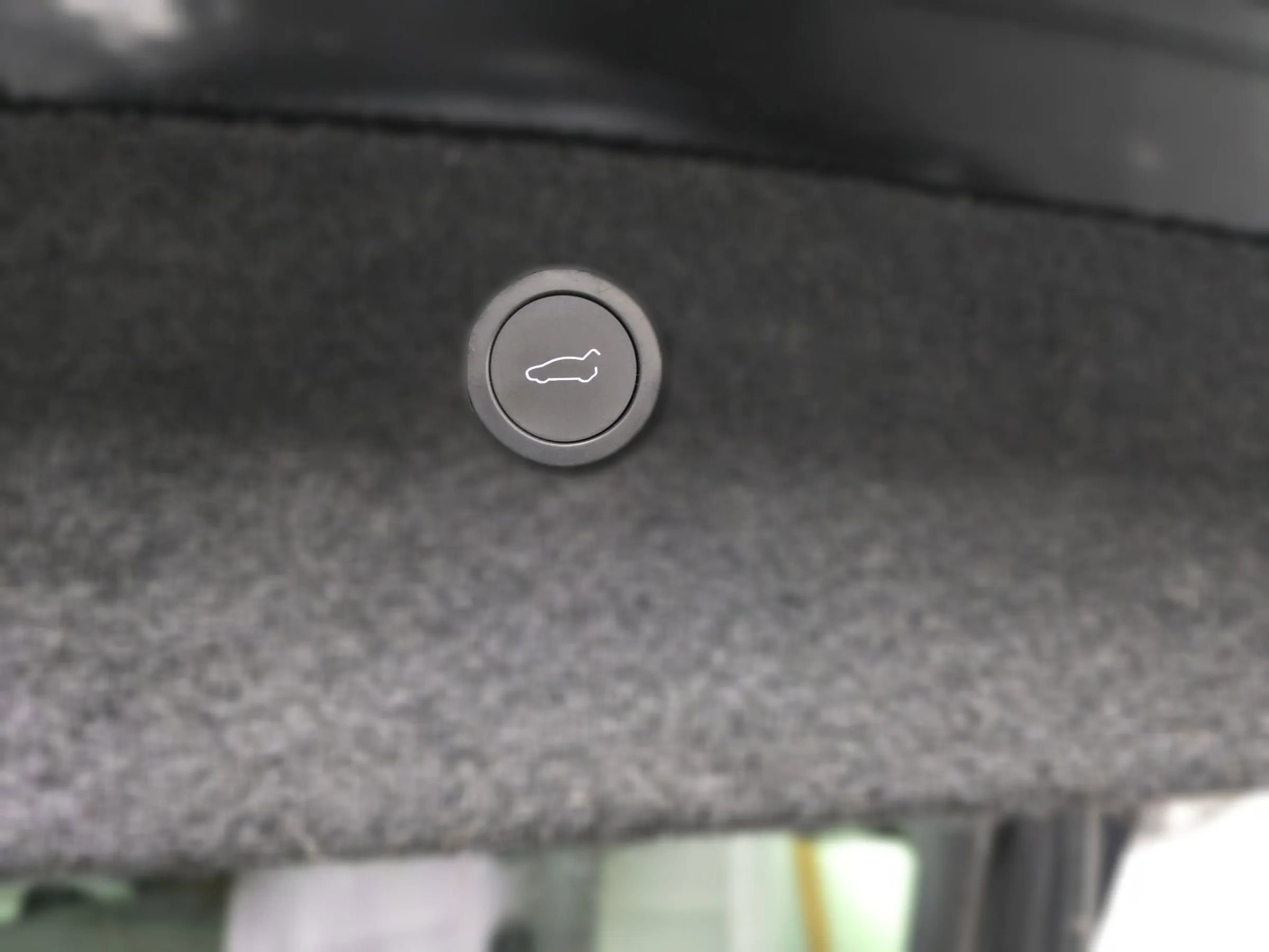 Used 2022 Tesla Model X Plaid image 24