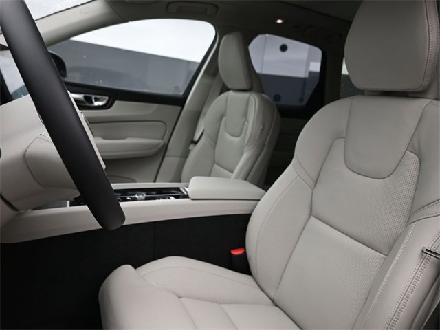 New 2026 Volvo XC60 B5 Ultra w/ Protection Package Premier image 9