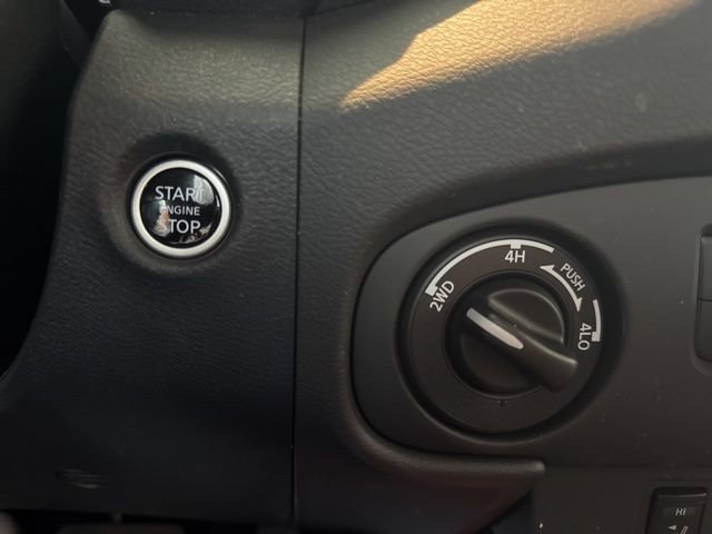 Used 2024 Nissan Frontier PRO-4X w/ Pro Premium Package image 19