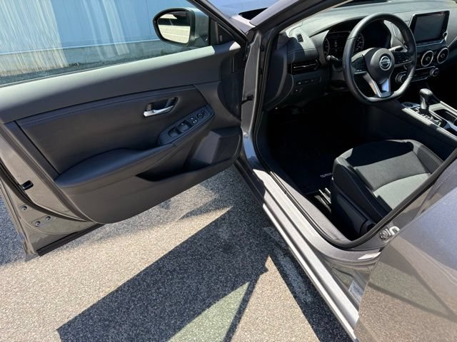 Certified 2020 Nissan Sentra SV FWD image 15