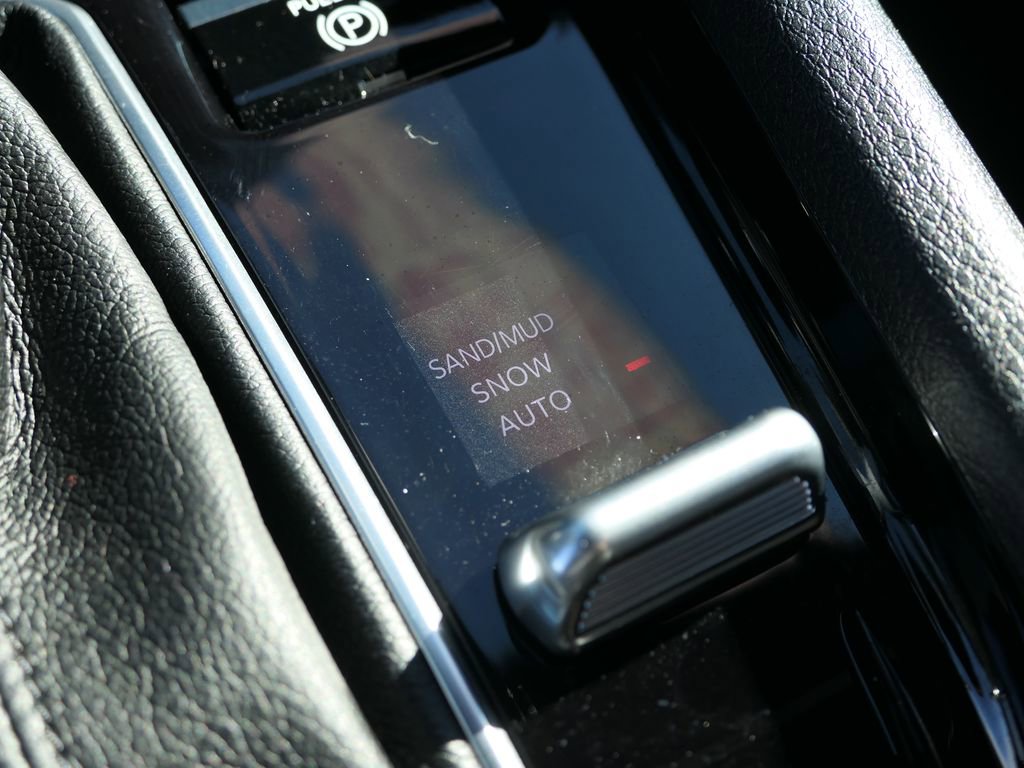 Used 2025 Jeep Compass Limited w/ Driver Assist Group I image 18