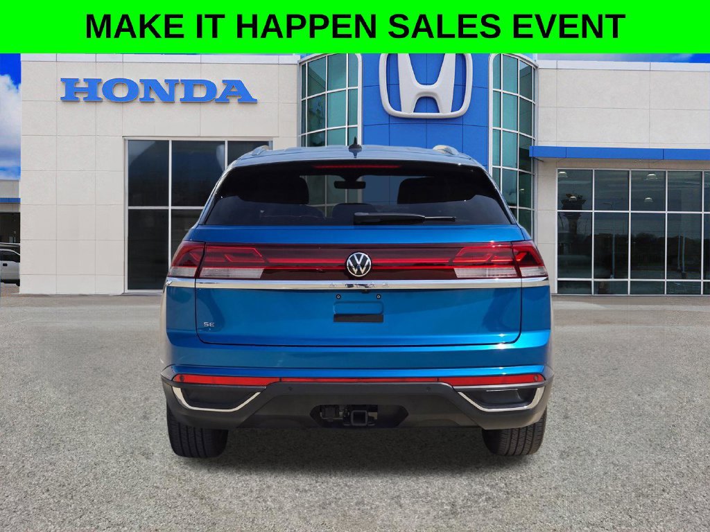 Used 2024 Volkswagen Atlas Cross Sport SE FWD image 4