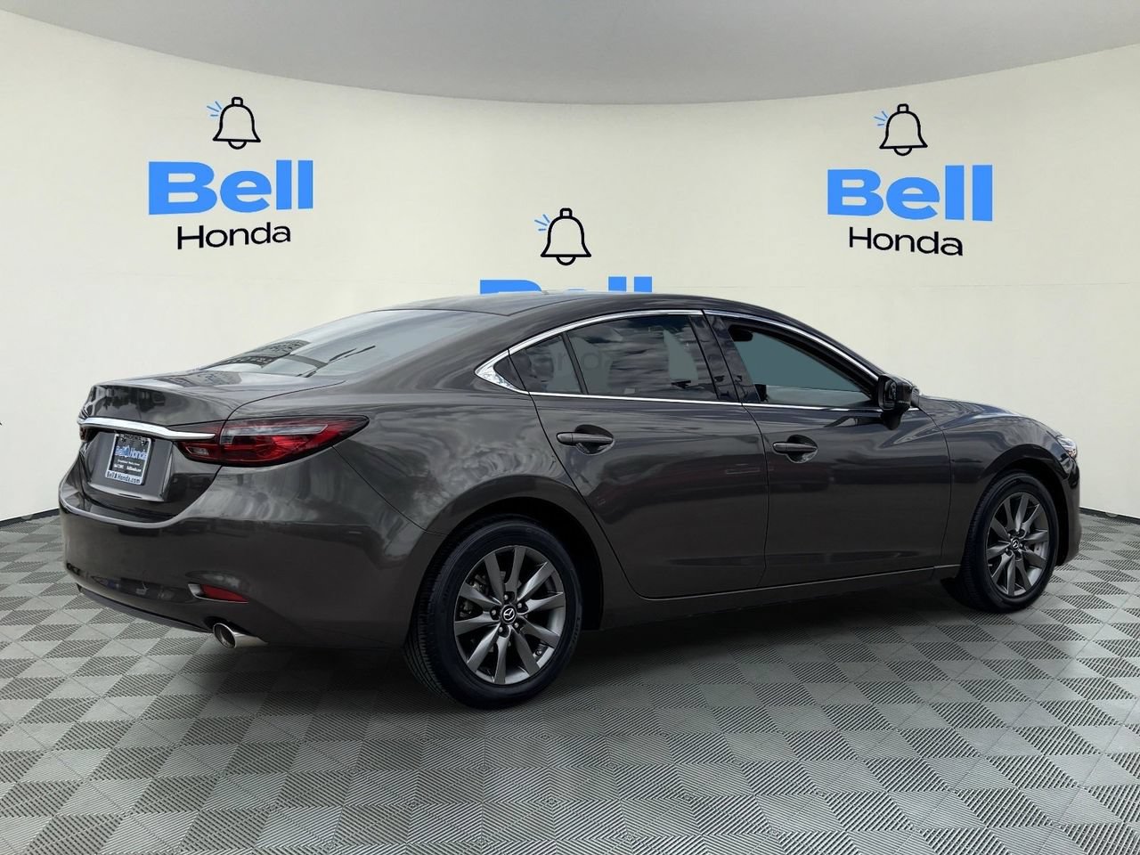 Used 2018 MAZDA MAZDA6 Sport w/ I-ACTIVSENSE Package FWD image 4
