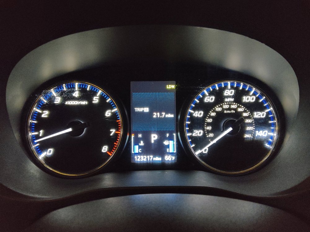 Used 2016 Mitsubishi Outlander SEL image 23