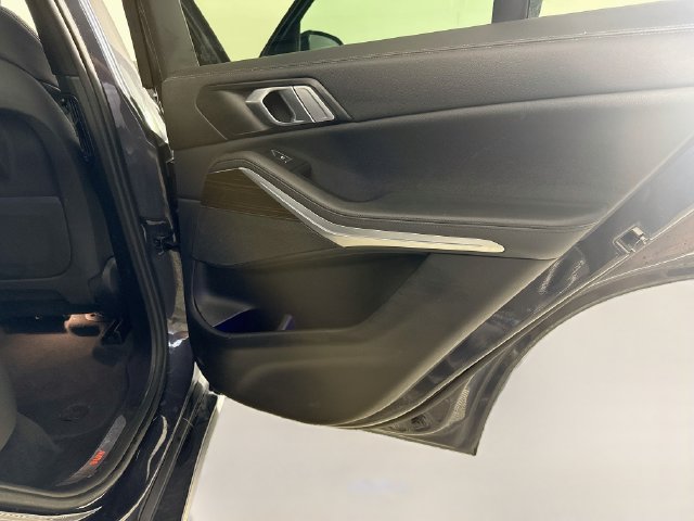 Used 2019 BMW X5 xDrive40i w/ Premium Package 2 AWD/4WD image 27