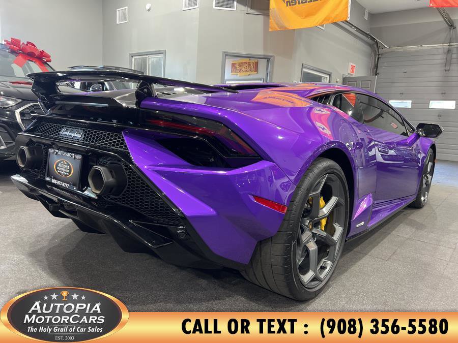 Used 2024 Lamborghini Huracan Tecnica image 6