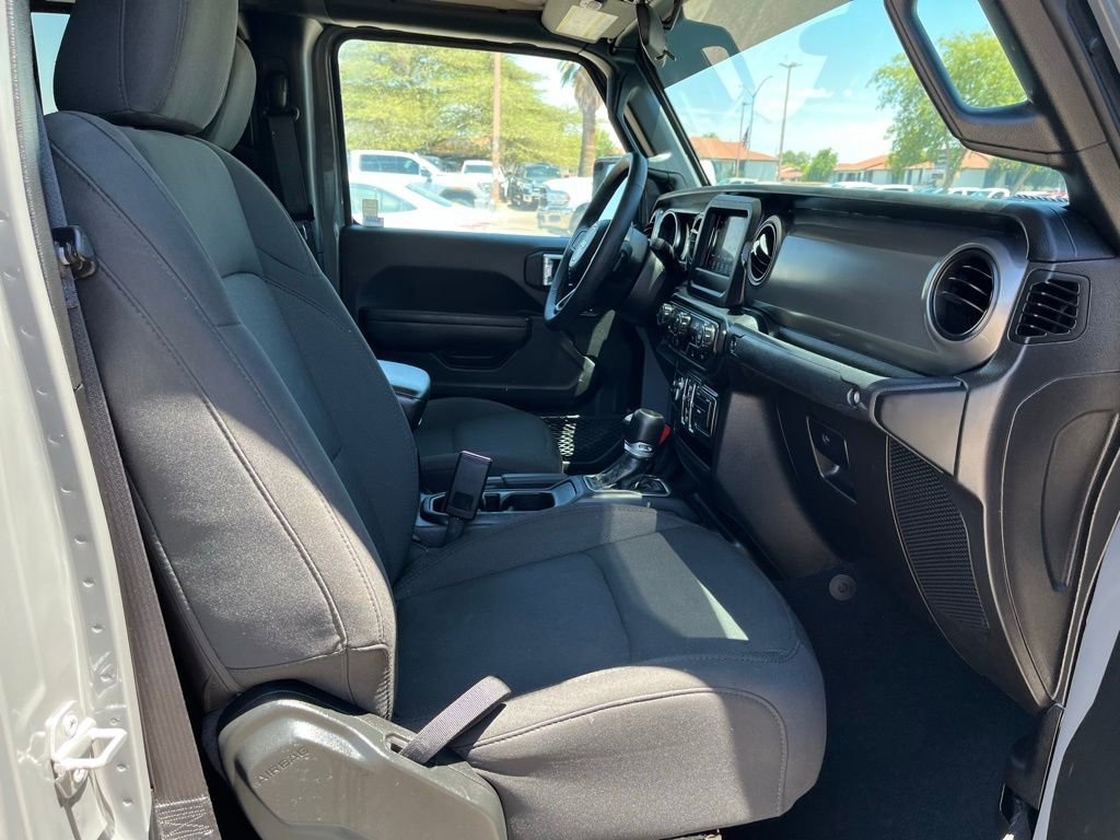 Used 2023 Jeep Gladiator Sport image 18
