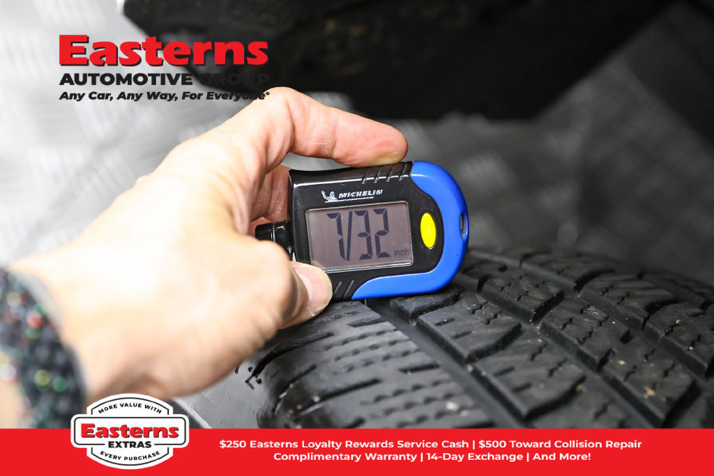 Used 2025 Toyota Tacoma SR RWD image 25