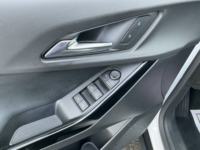 Used 2025 Chevrolet Equinox LT FWD image 16