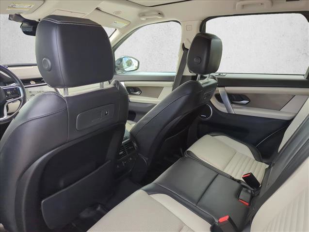 Used 2021 Land Rover Discovery Sport SE R-Dynamic image 19