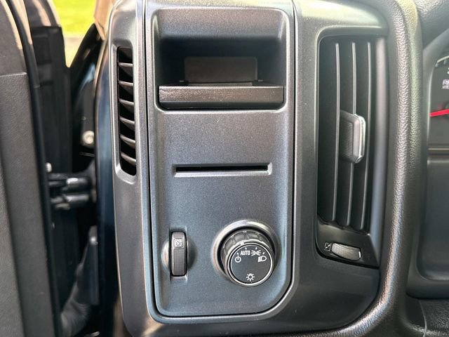 Used 2017 Chevrolet Silverado 1500 Custom w/ Custom Convenience Package RWD image 28