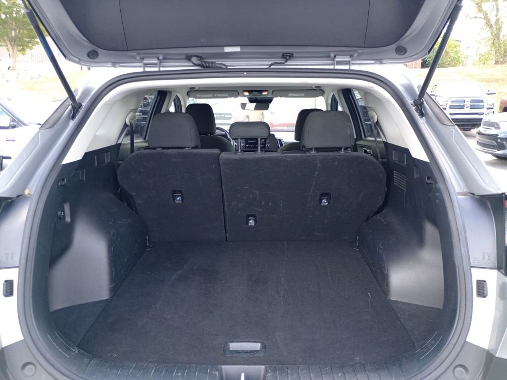 Used 2024 Kia Sportage LX image 11