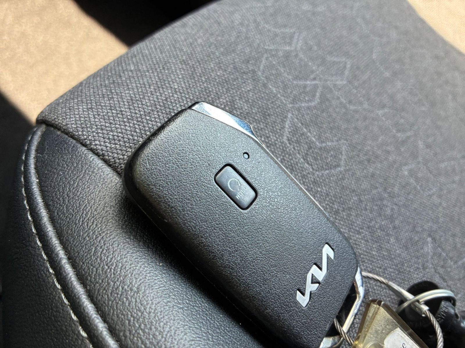 Used 2025 Kia Seltos S FWD image 28