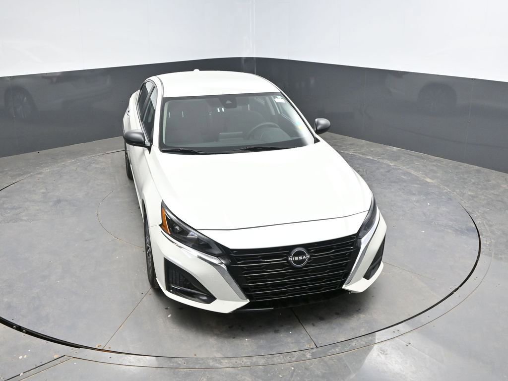 Used 2024 Nissan Altima 2.5 SV image 19