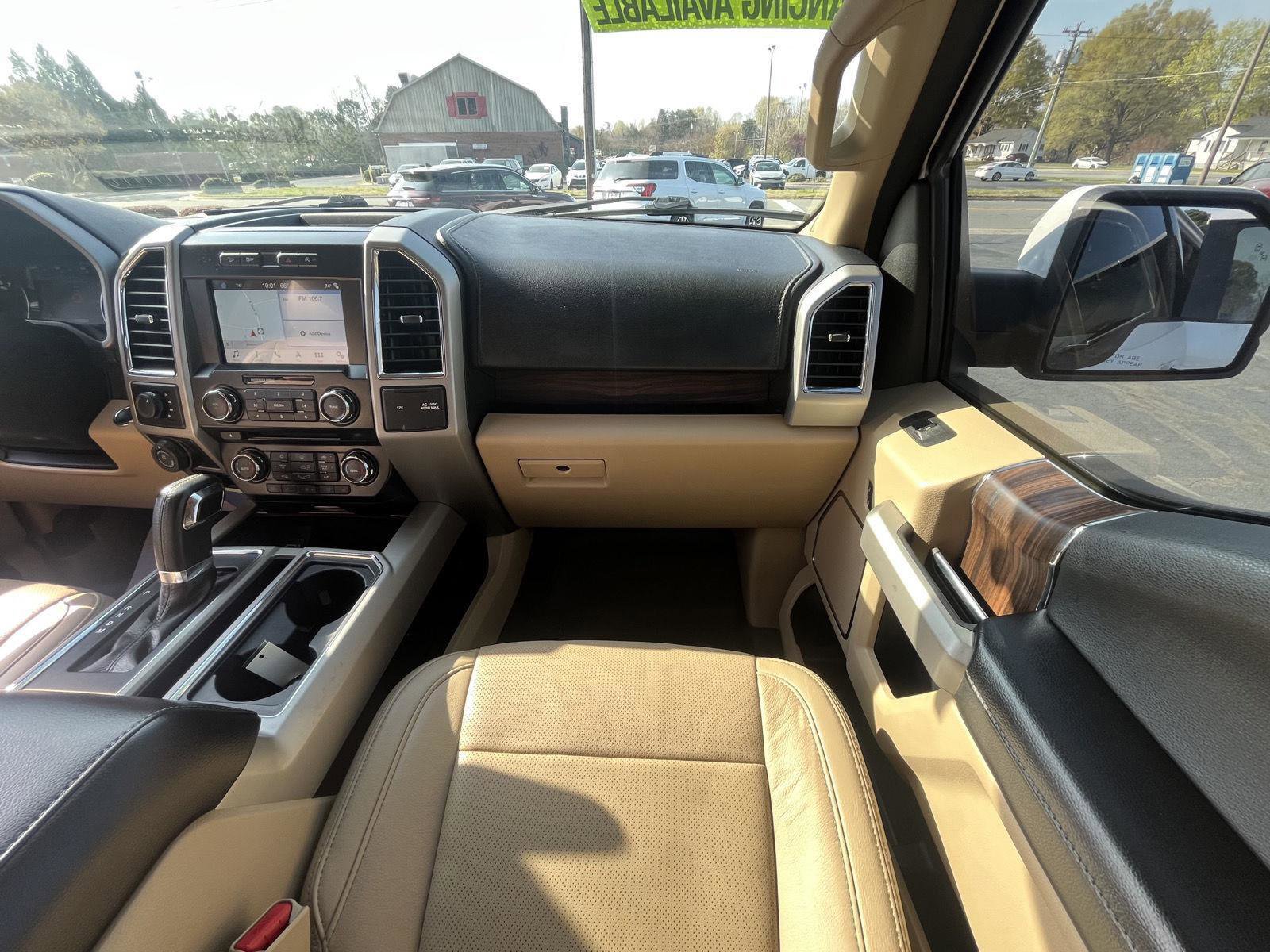 Used 2017 Ford F150 Lariat w/ Equipment Group 501A Mid AWD/4WD image 15