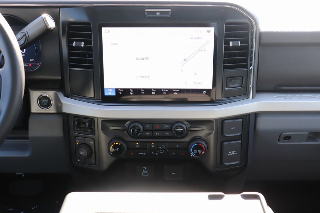 New 2026 Ford F250 4x4 Crew Cab Super Duty image 24