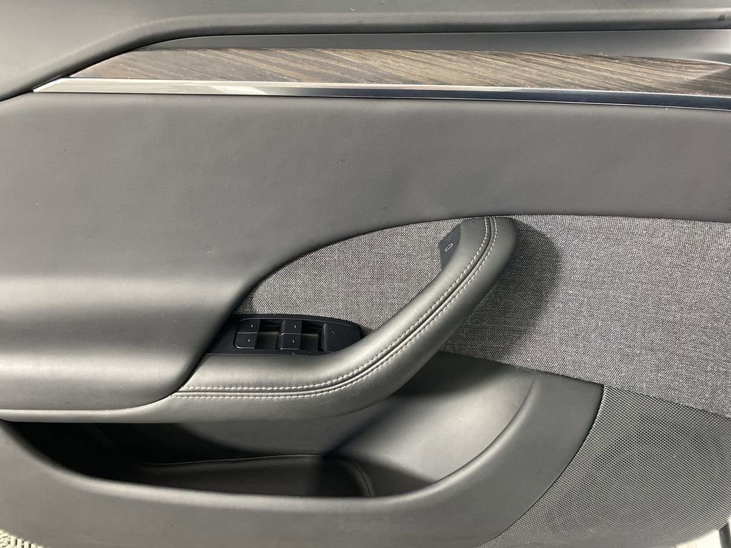 Used 2022 Tesla Model S image 20