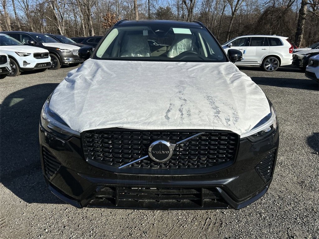 New 2025 Volvo XC60 B5 Core w/ Protection Package Premier image 6