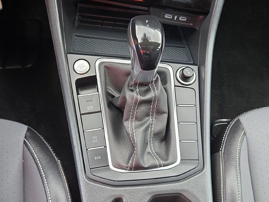 Used 2026 Volkswagen Jetta SE FWD image 20