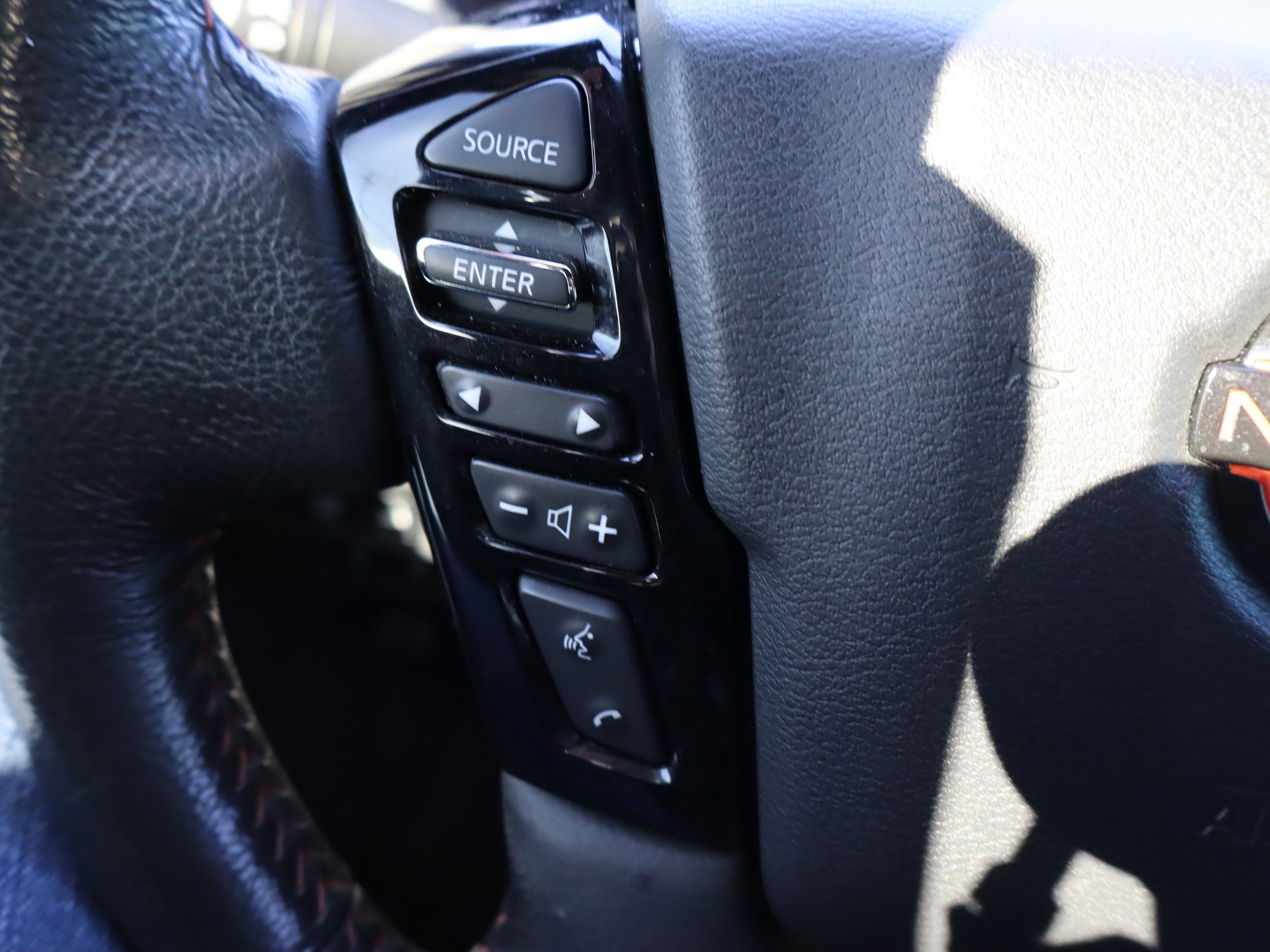 Used 2023 Nissan Frontier PRO-4X w/ Pro-4X Premium Package image 23