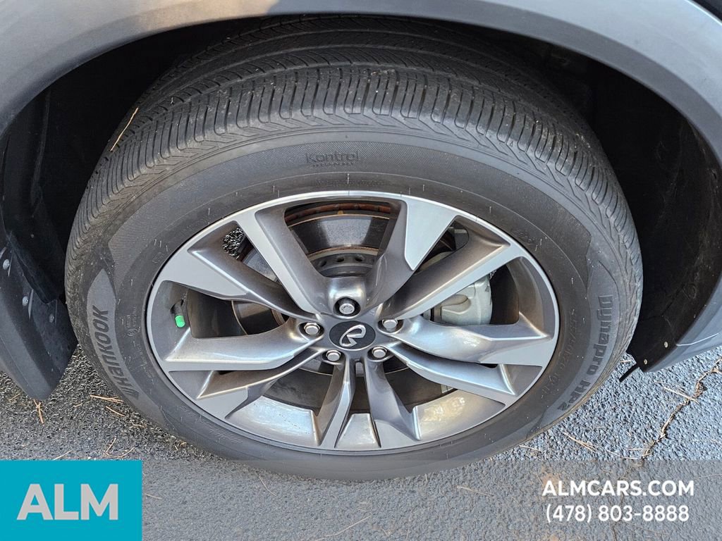 Used 2024 INFINITI QX60 Luxe w/ Cargo Package image 11