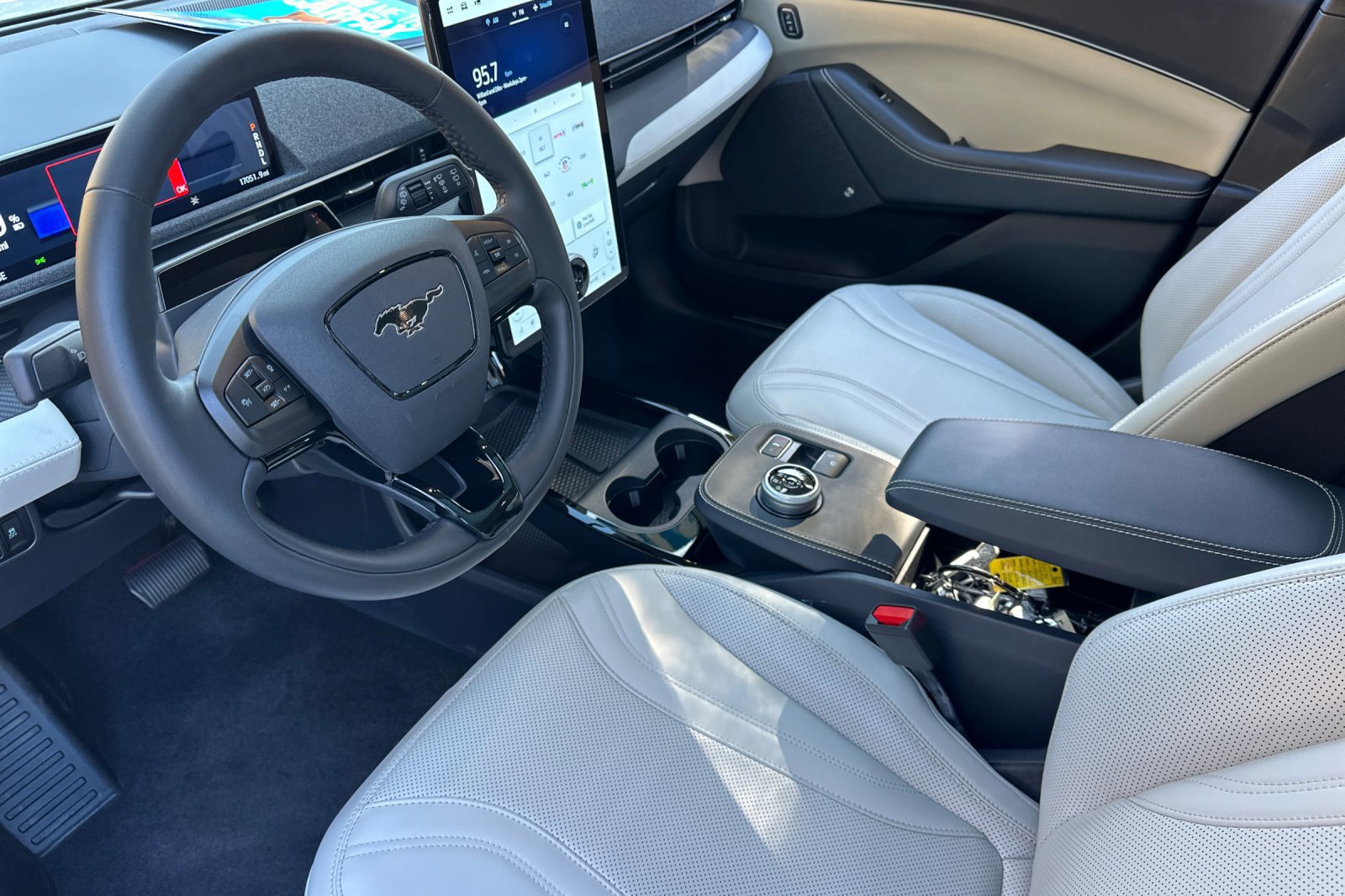 Certified 2023 Ford Mustang Mach-E Premium AWD/4WD image 14