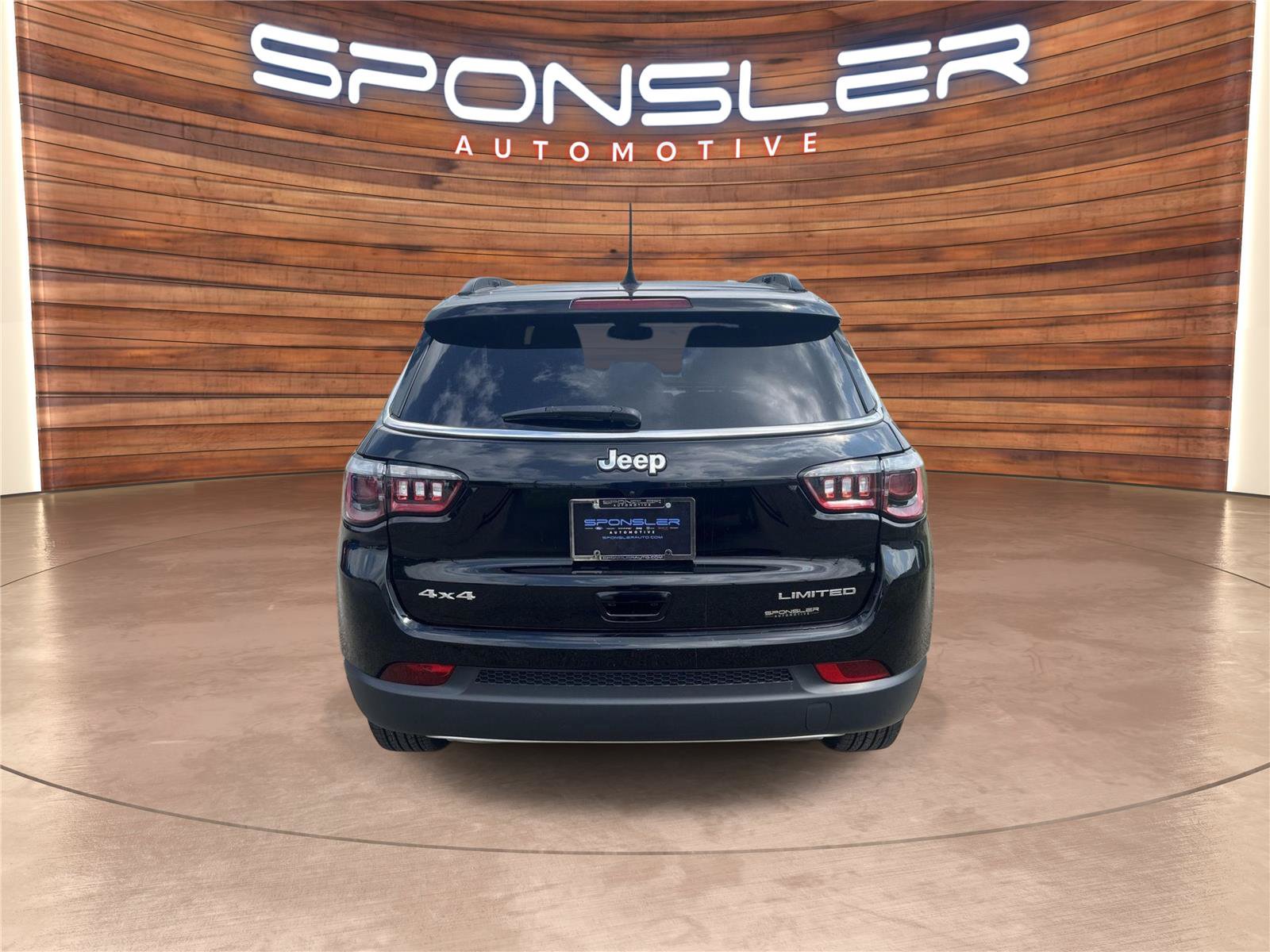 Used 2023 Jeep Compass Limited AWD/4WD image 6