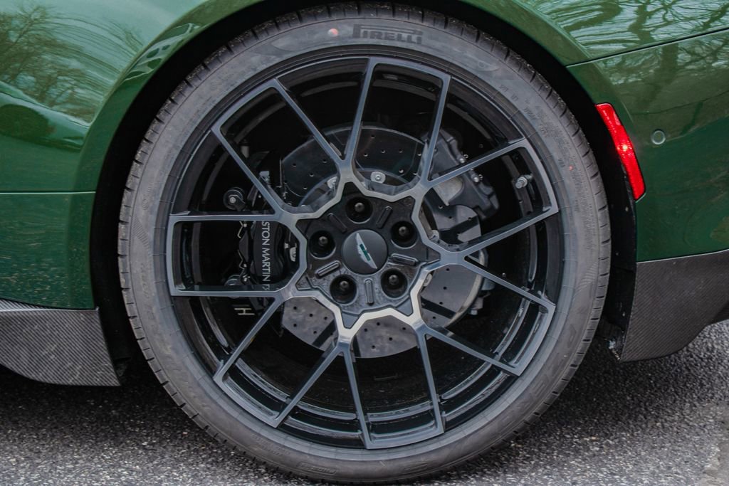 New 2025 Aston Martin Vanquish RWD image 6
