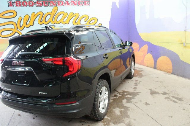Used 2021 GMC Terrain SLE image 7