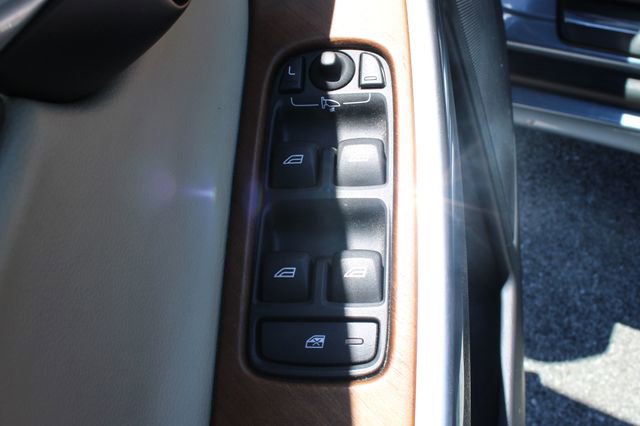 Used 2017 Volvo XC60 T6 Inscription w/ Climate Package AWD/4WD image 11