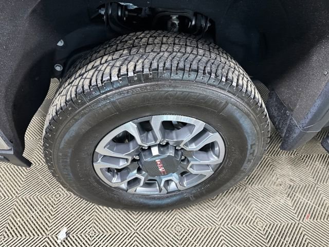 Used 2021 GMC Sierra 2500 SLT w/ SLT Preferred Package image 10