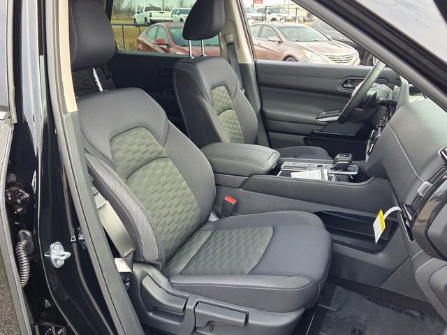 New 2026 Nissan Pathfinder SV image 17