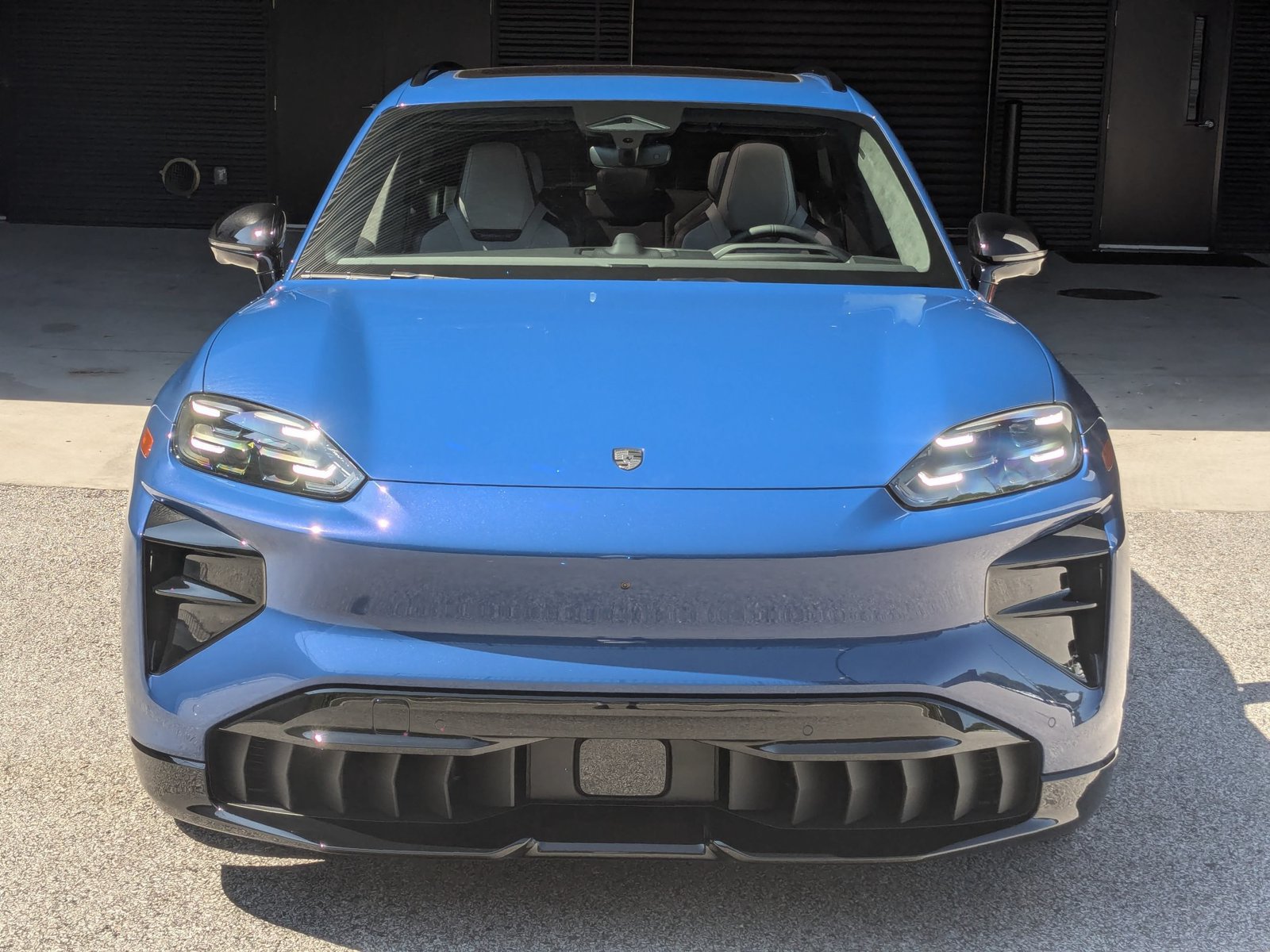 New 2026 Porsche Cayenne Turbo Electric AWD/4WD image 6