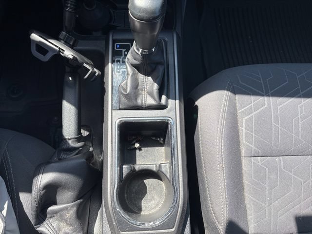 Used 2017 Toyota Tacoma TRD Off-Road w/ Tow Package (A/T) AWD/4WD image 19