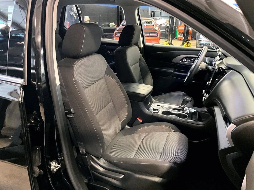 Used 2019 Chevrolet Traverse LS AWD/4WD image 11
