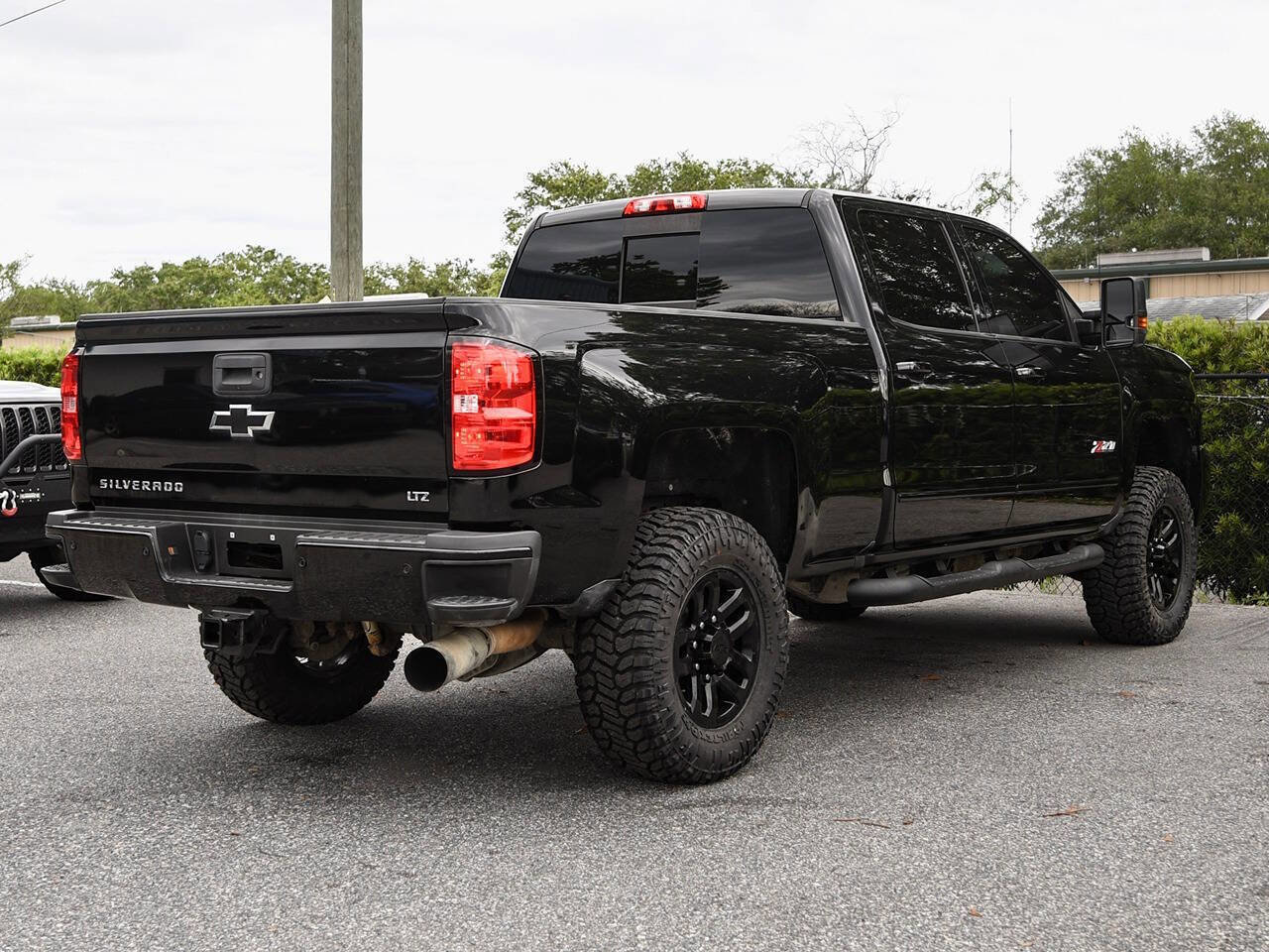 Used 2018 Chevrolet Silverado 2500 LTZ w/ Duramax Plus Package AWD/4WD image 8