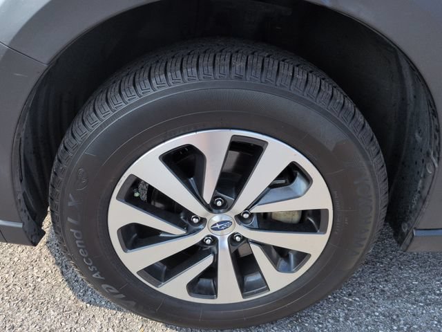 Used 2023 Subaru Outback Premium AWD/4WD image 10