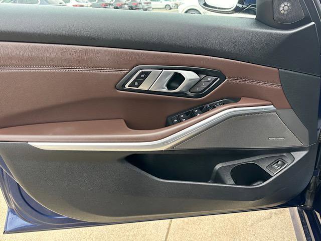 Used 2020 BMW 330i xDrive Sedan w/ Premium Package image 16