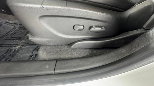 Used 2015 Chevrolet Trax LT w/ LT Sun and Sound Package image 11