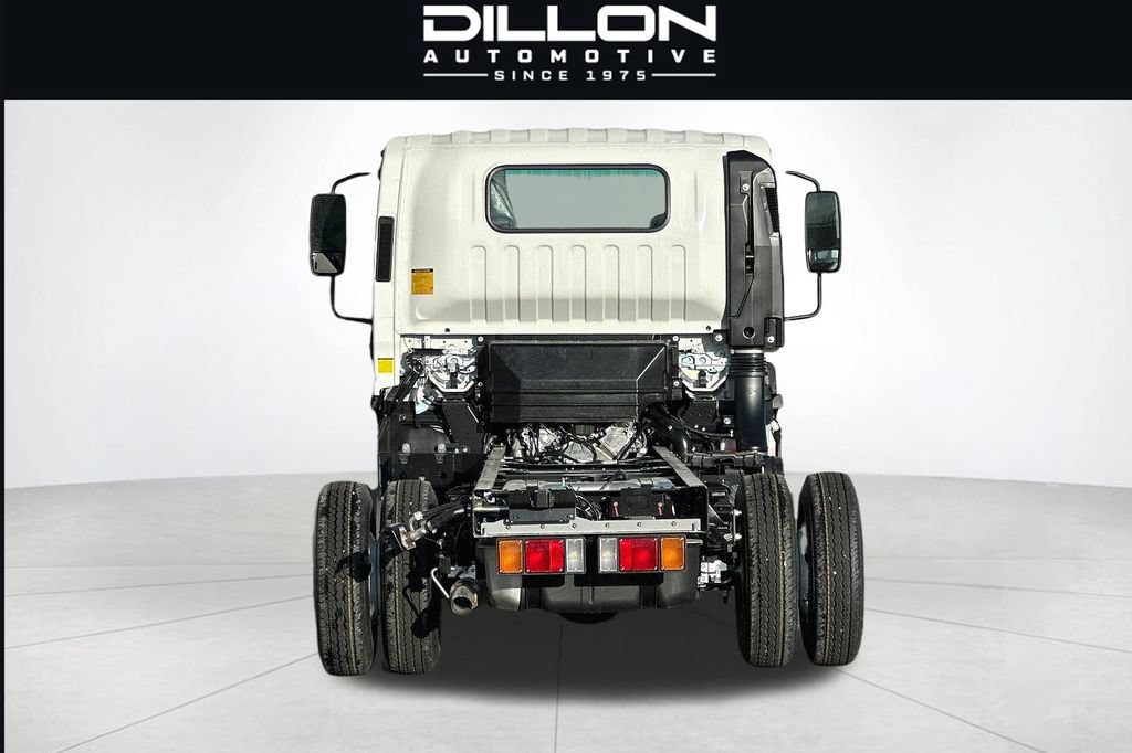 Used 2024 Isuzu NPR RWD image 5