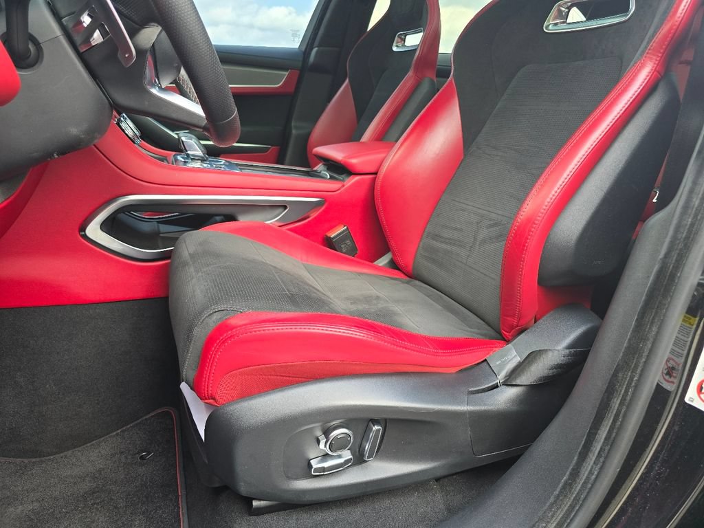 Used 2021 Jaguar F-PACE SVR AWD/4WD image 40