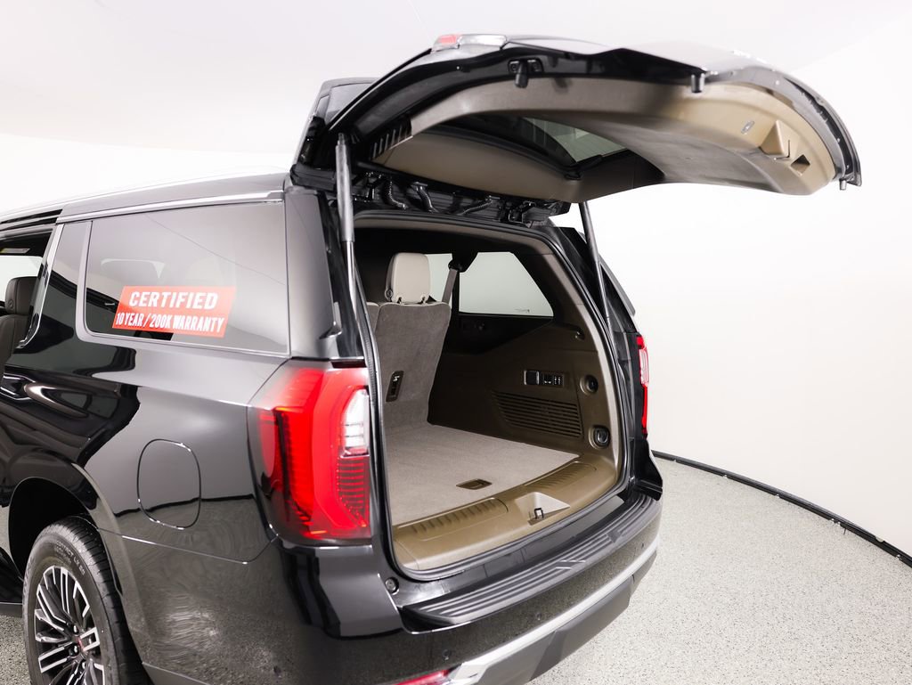 Used 2025 GMC Yukon XL Elevation image 16