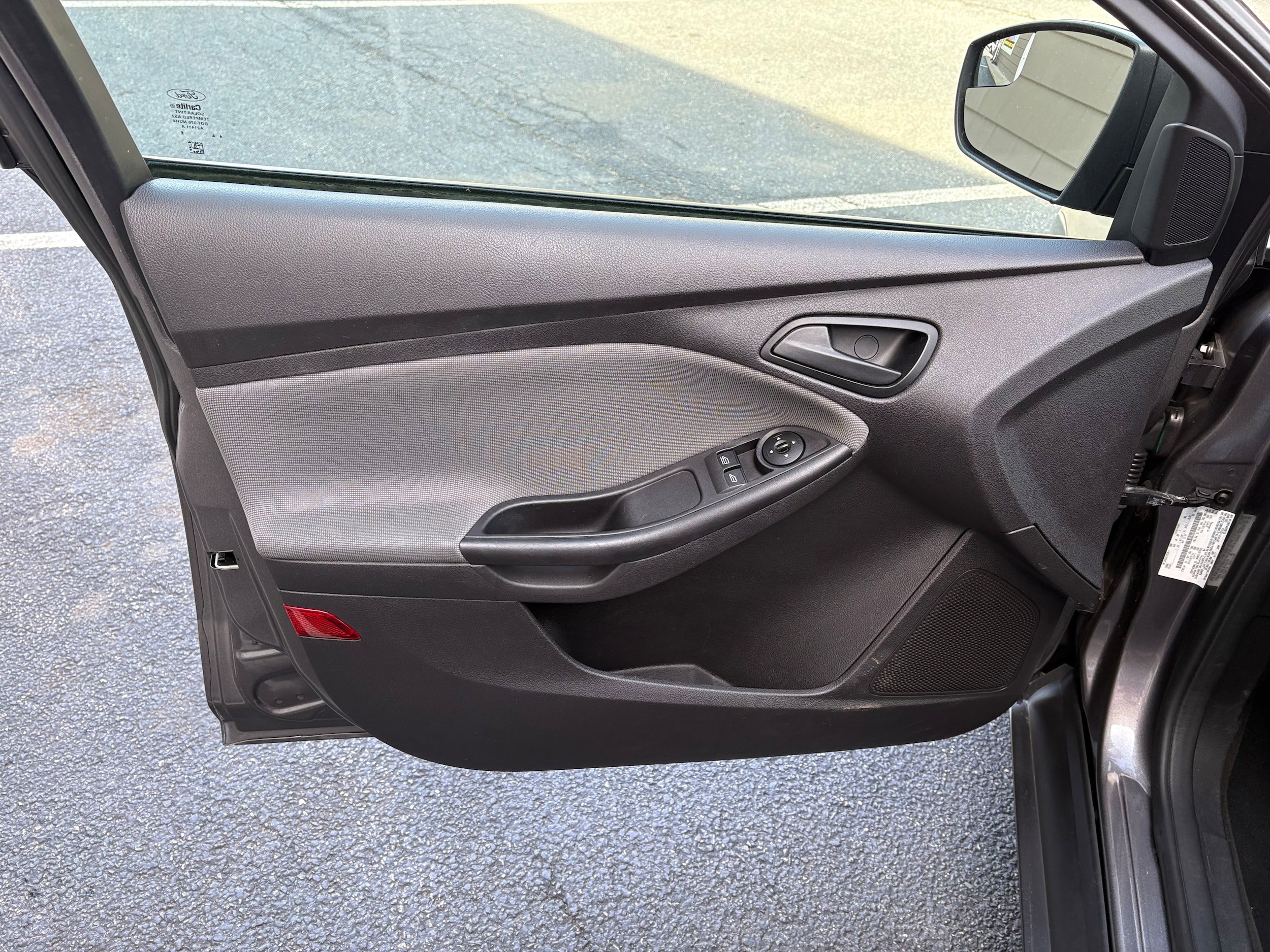 Used 2014 Ford Focus S FWD image 11